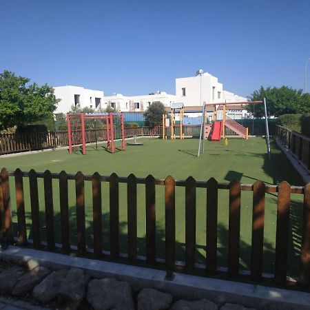 Cosy Apartment In A Luxury Resort Paralimni Exterior foto