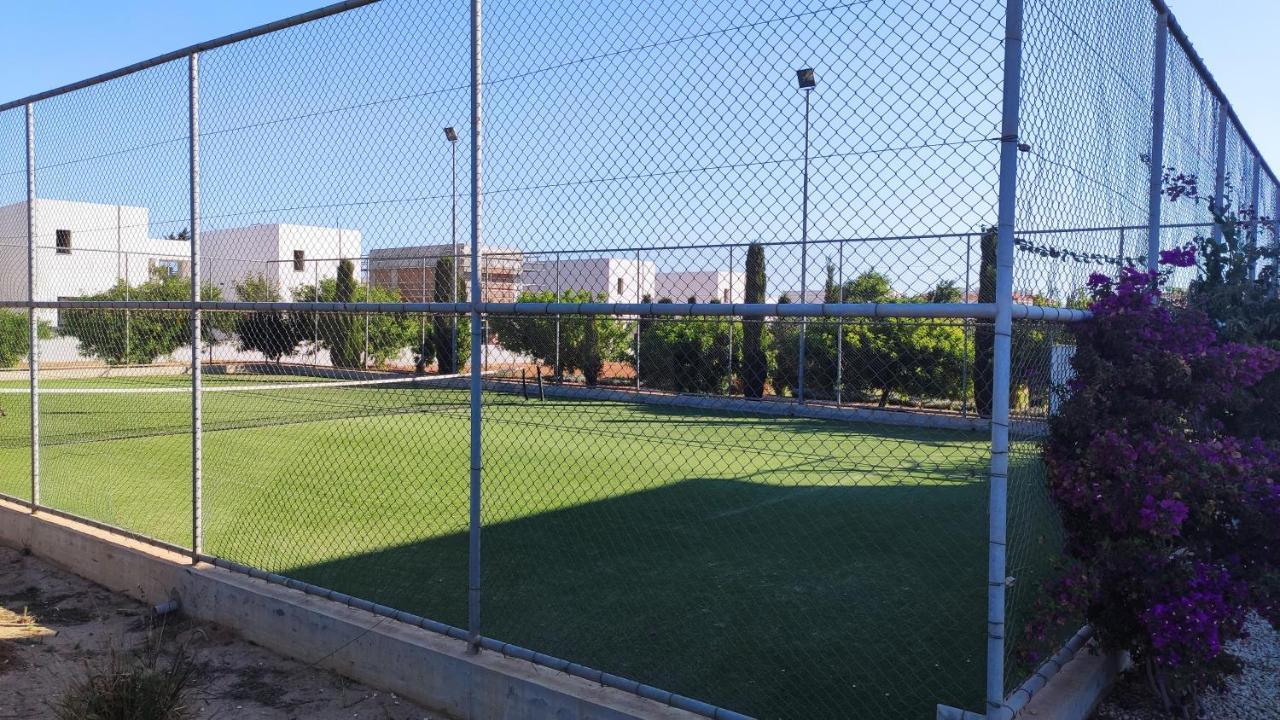 Cosy Apartment In A Luxury Resort Paralimni Exterior foto