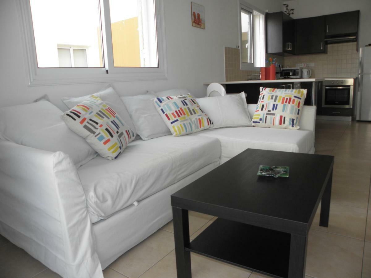 Cosy Apartment In A Luxury Resort Paralimni Exterior foto