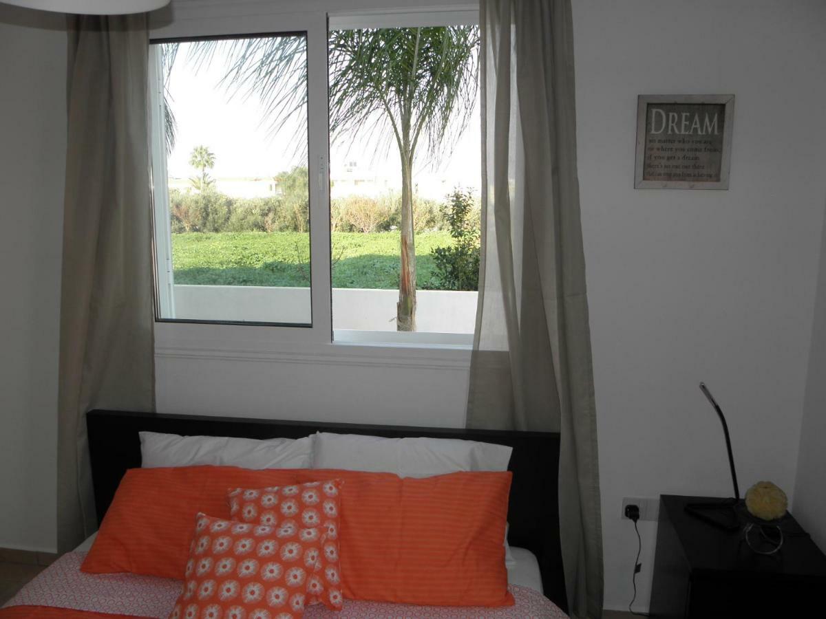 Cosy Apartment In A Luxury Resort Paralimni Exterior foto